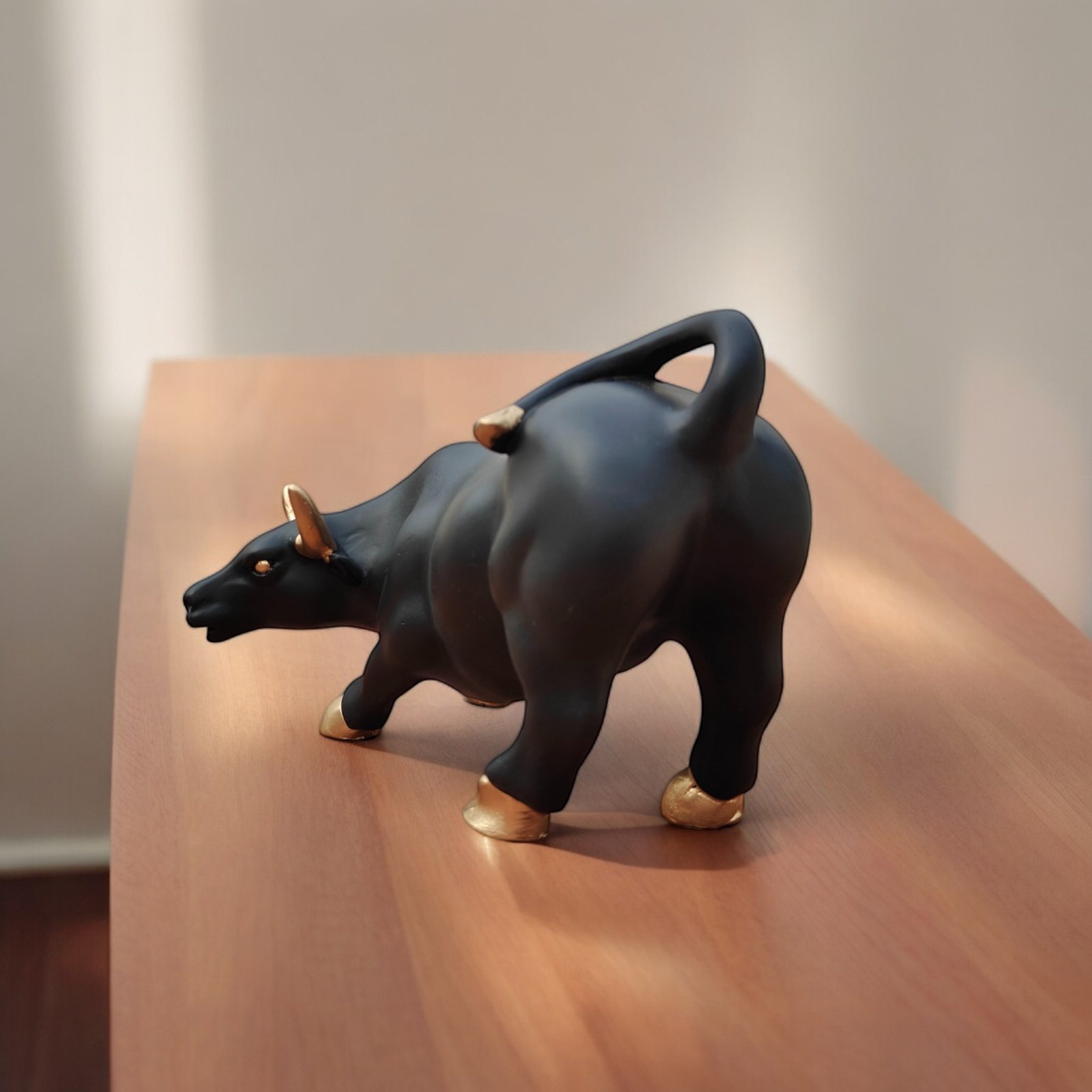 Black & Gold Geometric Stock Market Bull (4 Inch)