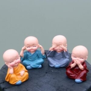 Set of 4 Buddha Monk Statues Polyresin (6x4 cm)